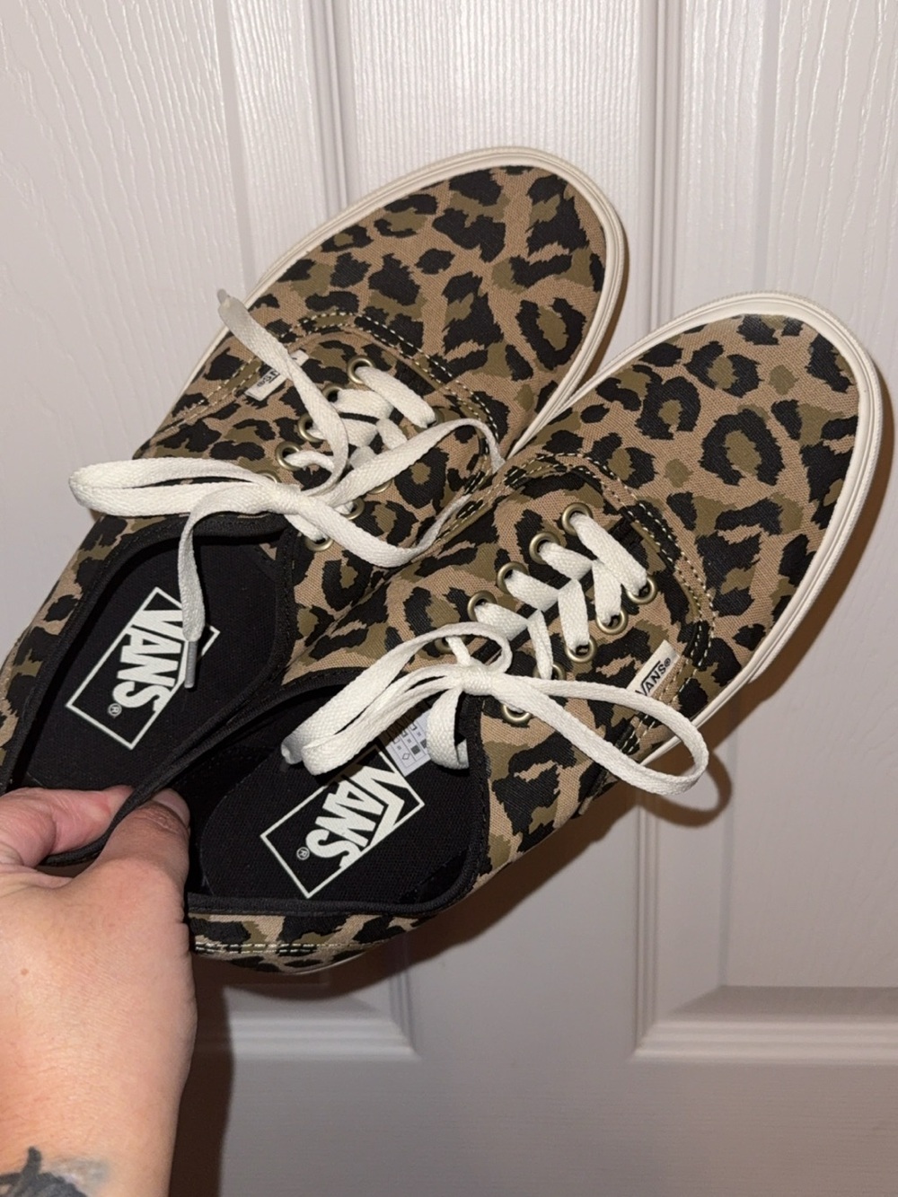 Vans Leopard Canvas Low-Top Sneakers - Tan & Black (worn twice)